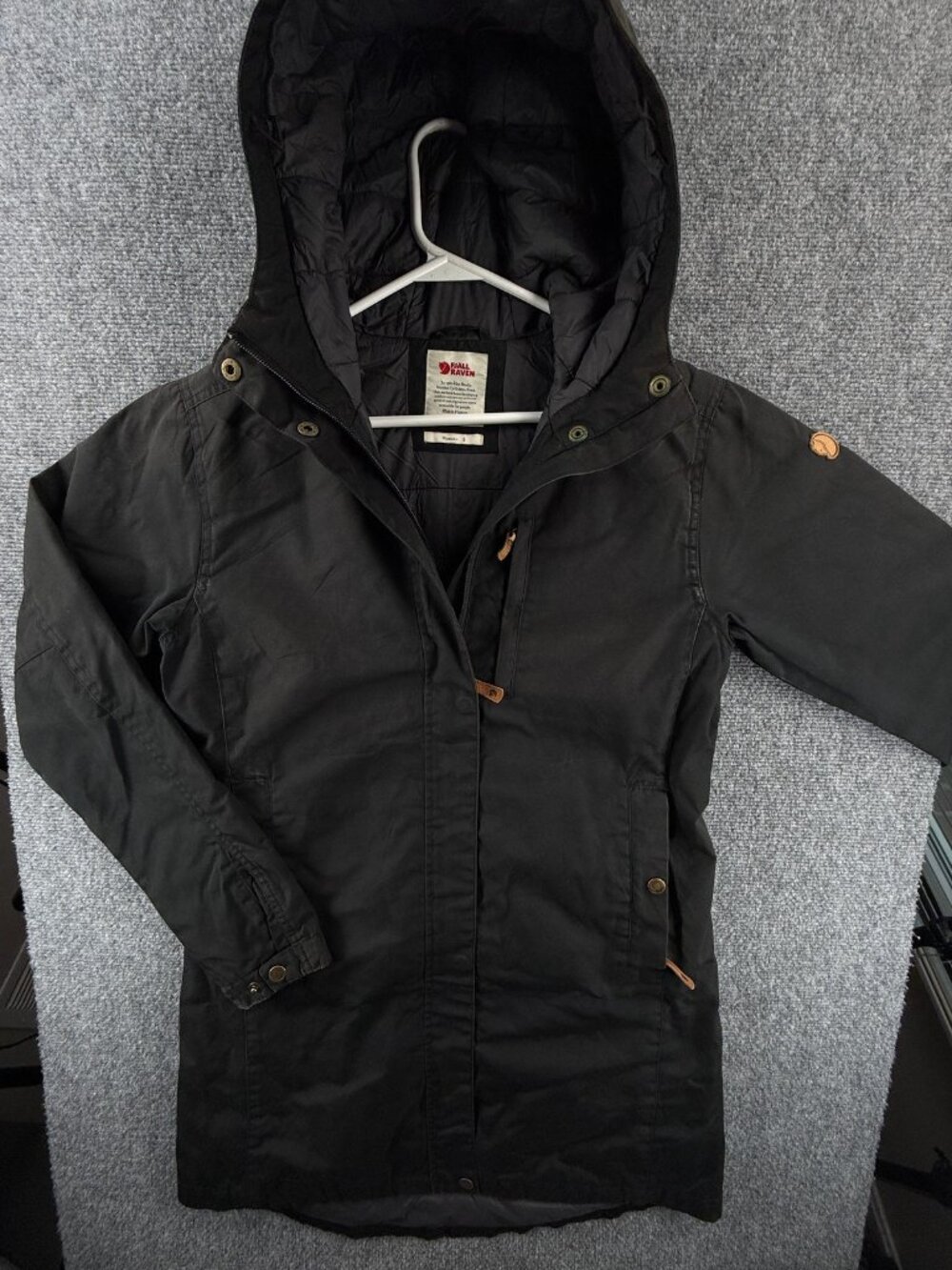 Fjallraven Kiruna Padded 89644 Logo Black Women Jacket Small Parka Polyester